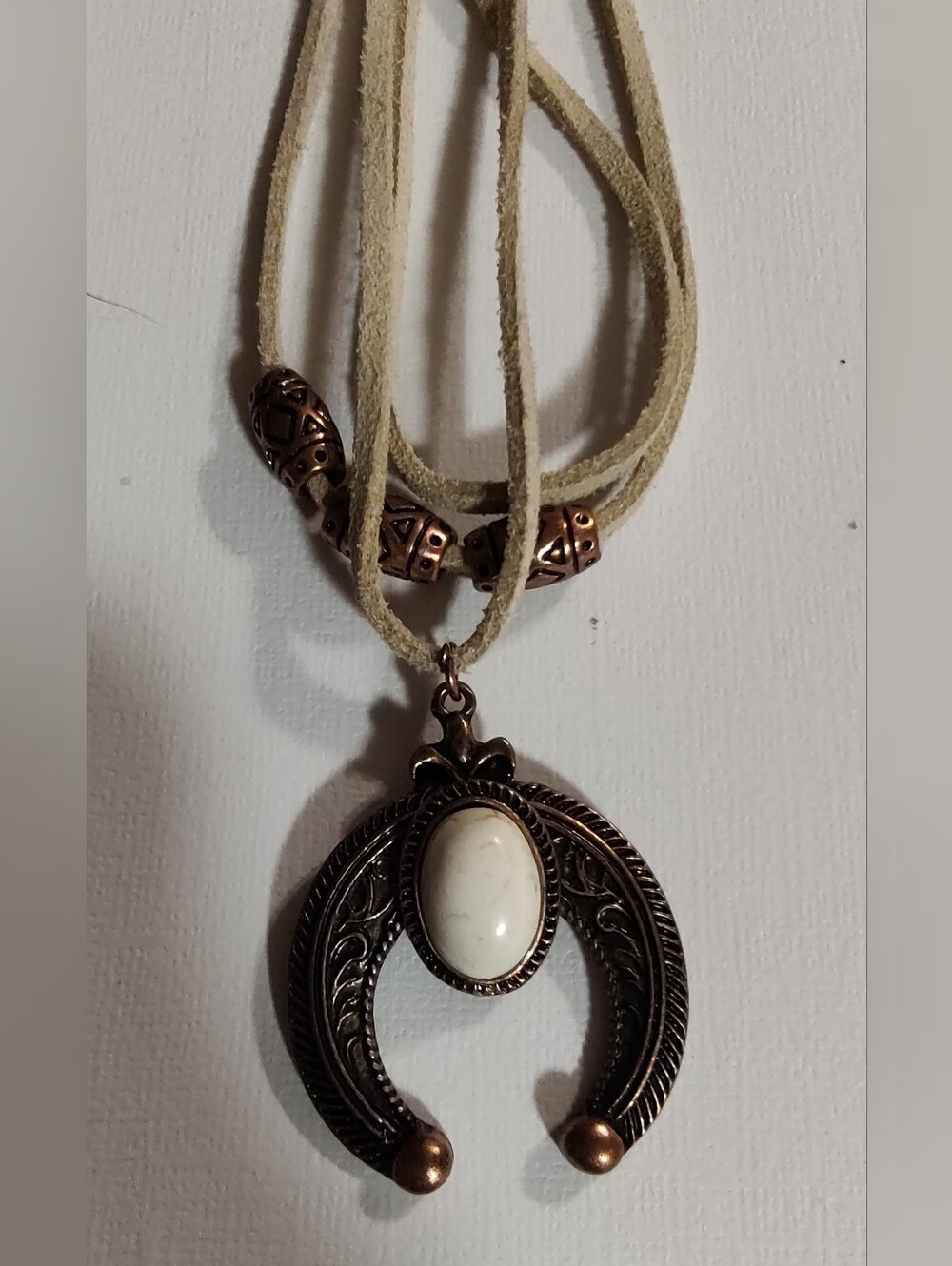 Cream Stone Copper Horseshoe Pendant Necklace